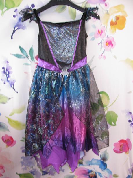 Kostým-šaty krásná čarodějka halloween,