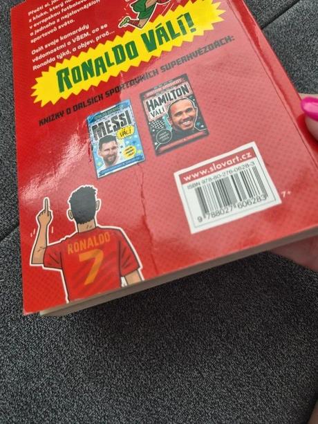 Fotbalové superhvězdy, ronaldo válí,