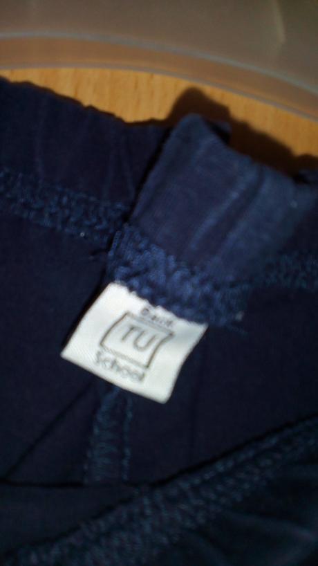 Slabší bavlněné tepláky, tu,122