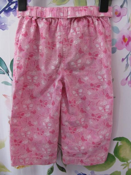 Růžové 3/4 plátěné letní kalhoty s motýlkama, 116
