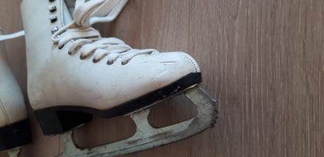 Dětské lední brusle vel. 33, botas,33