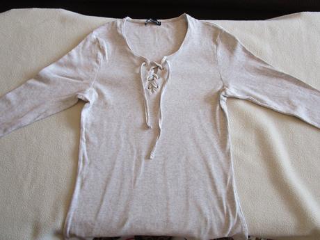 Pěkné sv. šedé melírované bavl. tričko, dl. rukáv, m