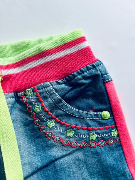 Kraťasy 3/4 délky - v.4 roky, 104