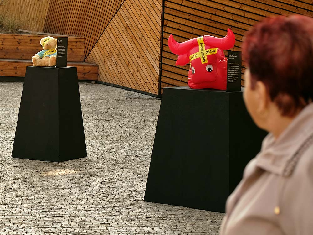 Image title Image title