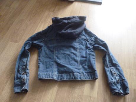 Riflová bunda s kapucí vel. 7, 122