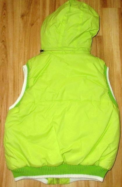 Vesta s kapucí, 158