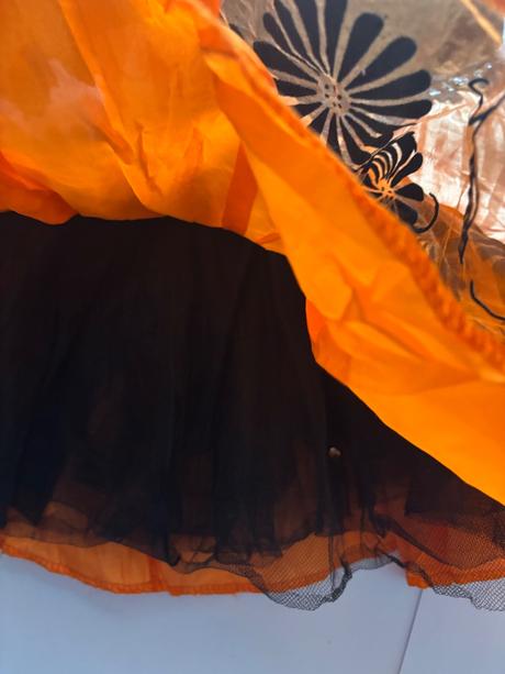 An1/ kostým dámský - v.cca s,