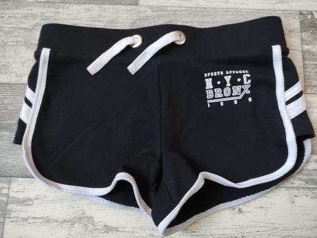 Šortky vel.134, new look,134