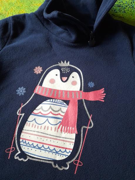 Krásná modrá mikina s tučňákem a stojáčkem, 128