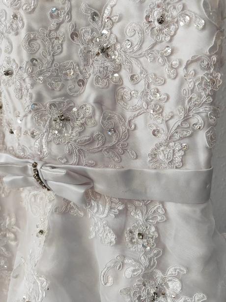 Sváteční princeznovské šaty,