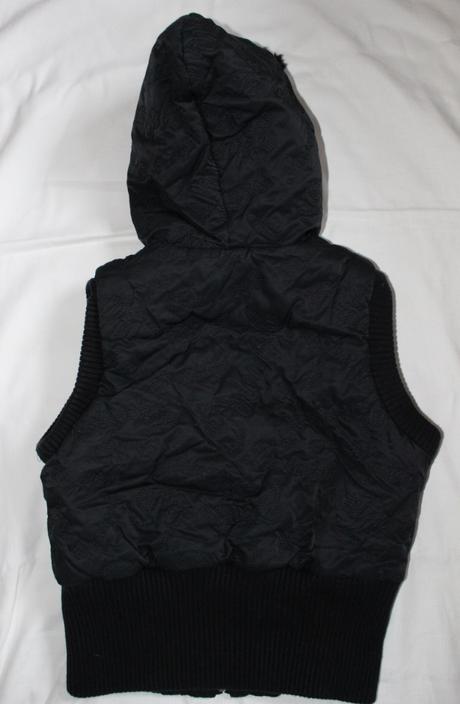Po86. hezká zateplená vesta, 11-12 let, 152