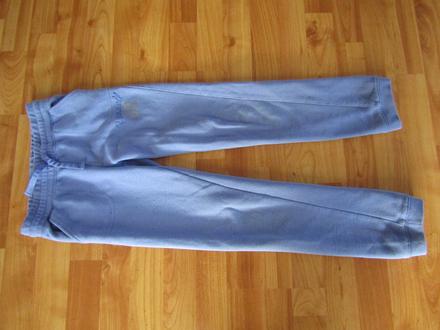 Tepláky pro holku vel.140 zn.russell, 140