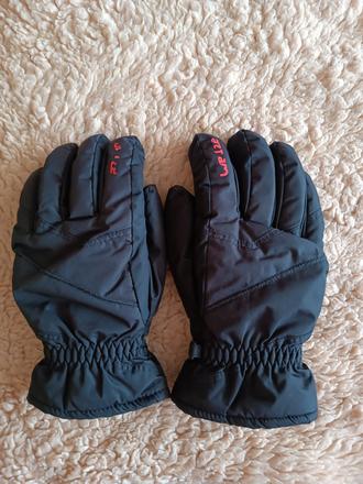 Chlapecké rukavice, 152