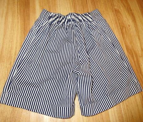 Plátěné kraťase, 98