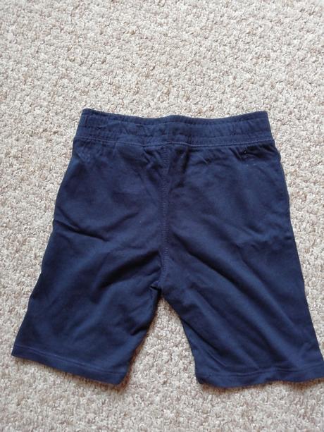 Tmavě modré kraťasy, h&m,110