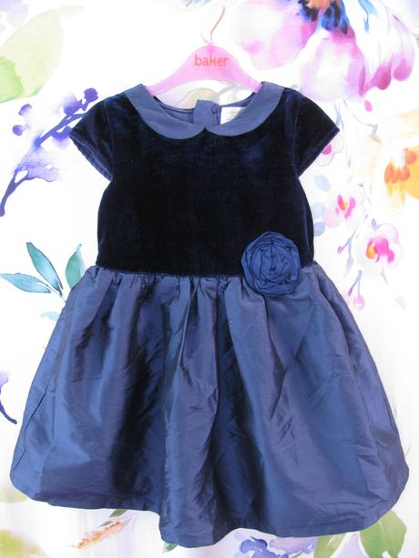 Sváteční tmavě modré šaty kaisely, 110