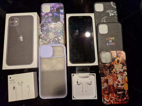 Apple iphone11 + ipods, apple