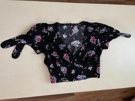 Květinový cro top, průstřih rukáv, vel s, sinsay, sinsay,s