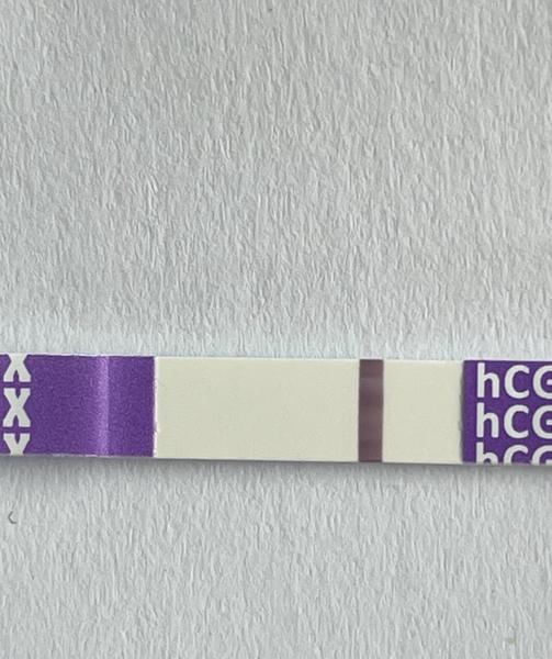 Vidíte pozitivní čárky na těhotenském testu?