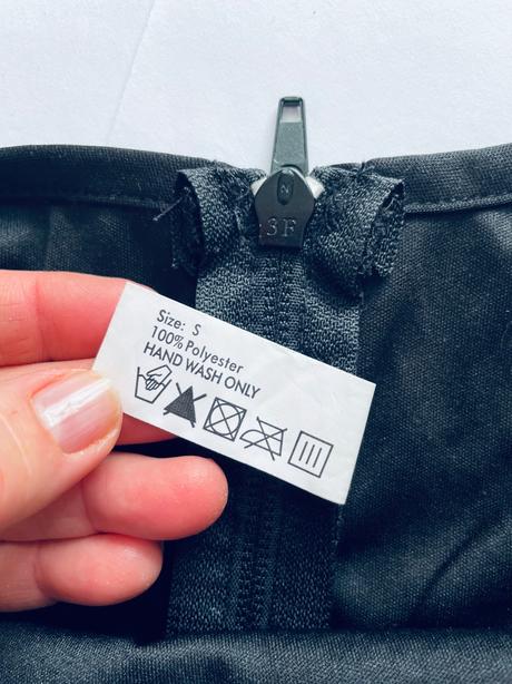 An 12/ kostým dámský - v.s (xs ), 