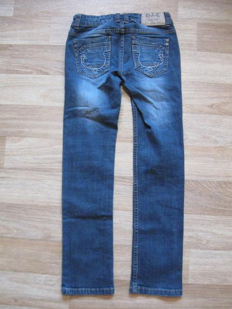 Džíny, 140