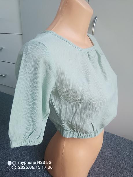 Crop-top zn."h&m" vel."140", h&m,140