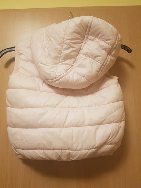 Dívčí vesta  značky f&f velikost 12-18 měsíců., f&f,80