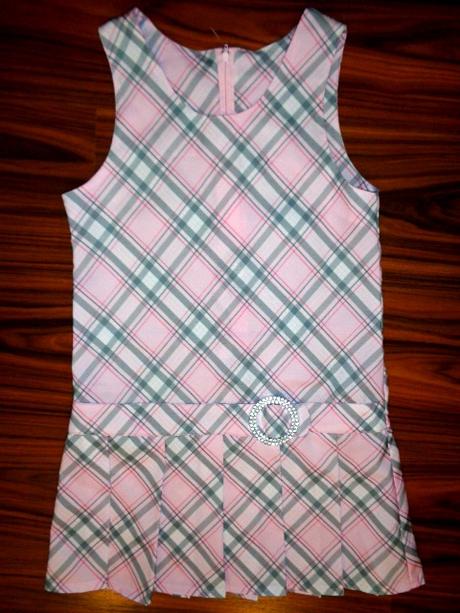 Luxusní růžovošedé káro šaty, c&a,140