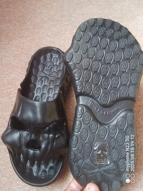 Pantofle "lebka" vel."40/41" ženy i muži, 41