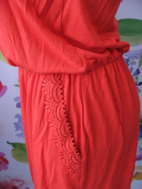 Letní dámské pružné šaty s krajkou, 34