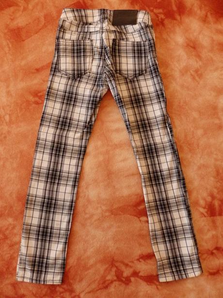 Pěkné černobílé kalhoty, h&m,134