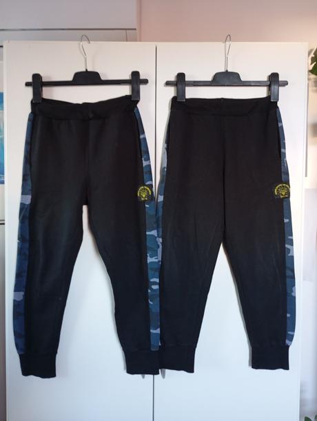 Tepláky modrý vojenský pruh, sinsay,146