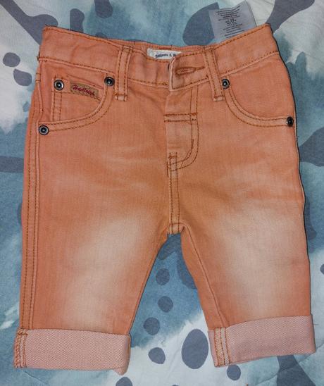 Kraťasy pod kolena, 74