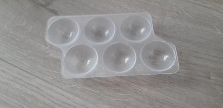 511 - stojánek na vajíčka,