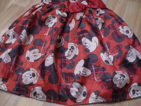 Krásné šaty minnie vel. 4 r, disney,104