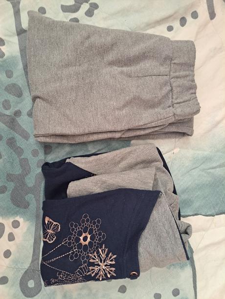 Tepláková souprava frozen - elsa a anna, disney,134