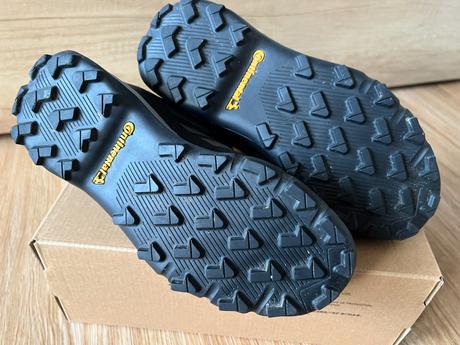 Dětská outdoorová obuv - adidas, vel.35, adidas,35