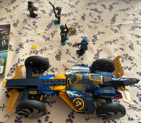Lego ninjago univerzální nindža auto 71752,