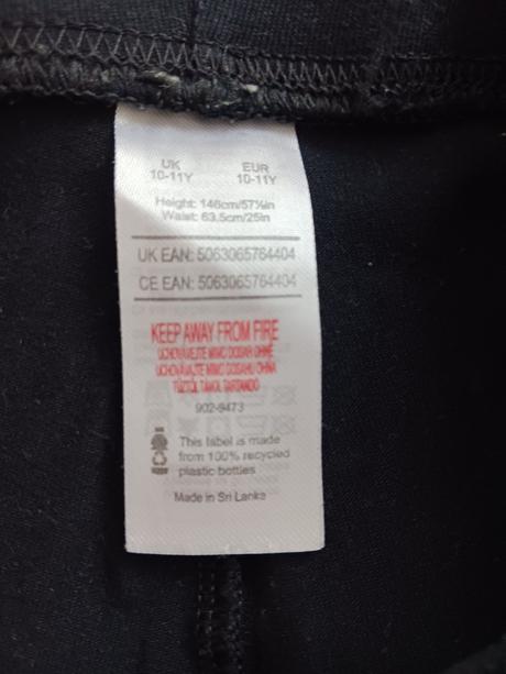 2x kraťasy č.140, 140