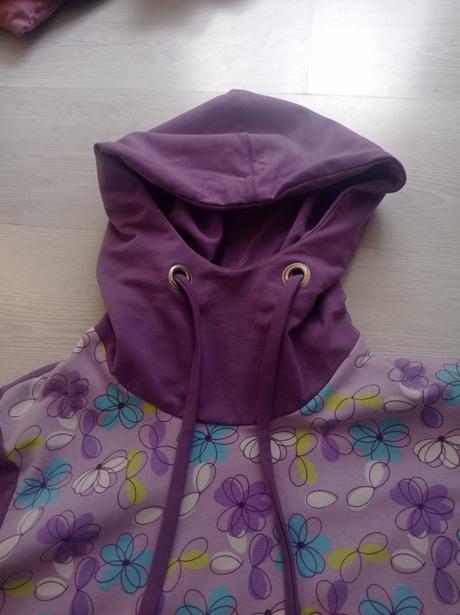 Mikina s květy s,36,/170,176, s