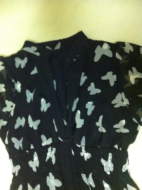 Motýlkové šaty, 104