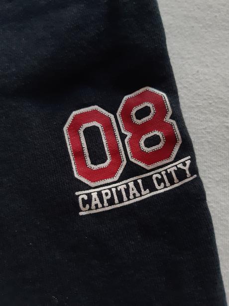 Tmavé tepláky, pepperts,122