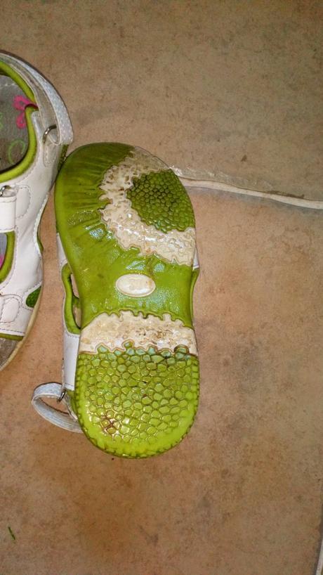 Páskové sandále, 30