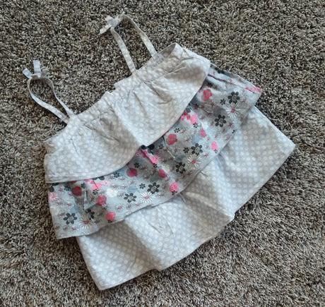 Letní top / topík na ramínka s volánky, cherokee,104