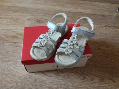 Slavnostní sandály vel. 28, ricosta,28