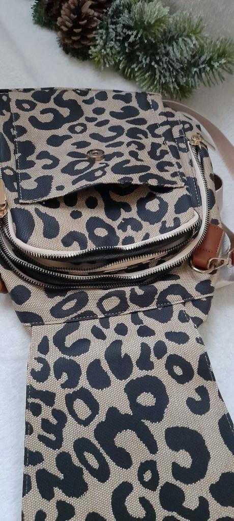Leopardí malý batůžek s popruhem přes rameno, 