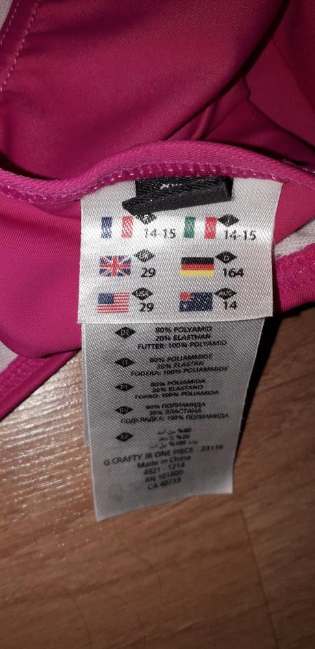 Plavecké plavky arena, 164