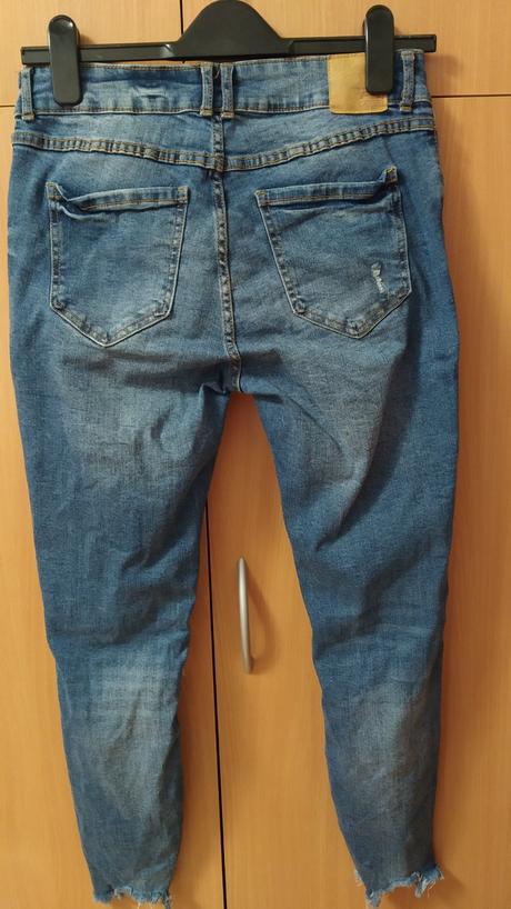 Džíny, 40
