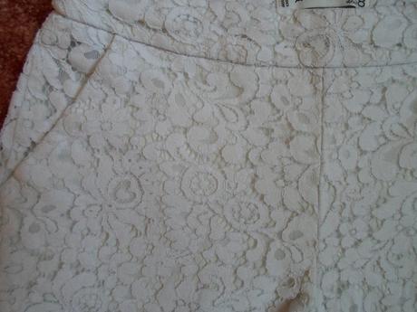 Bílé krajkové kraťasy kraťásky šortky, amisu,38