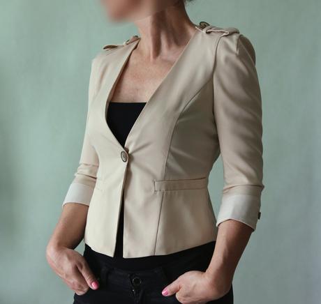 Zajímavá halenka s plisovanými zády vel.xs-34, xs